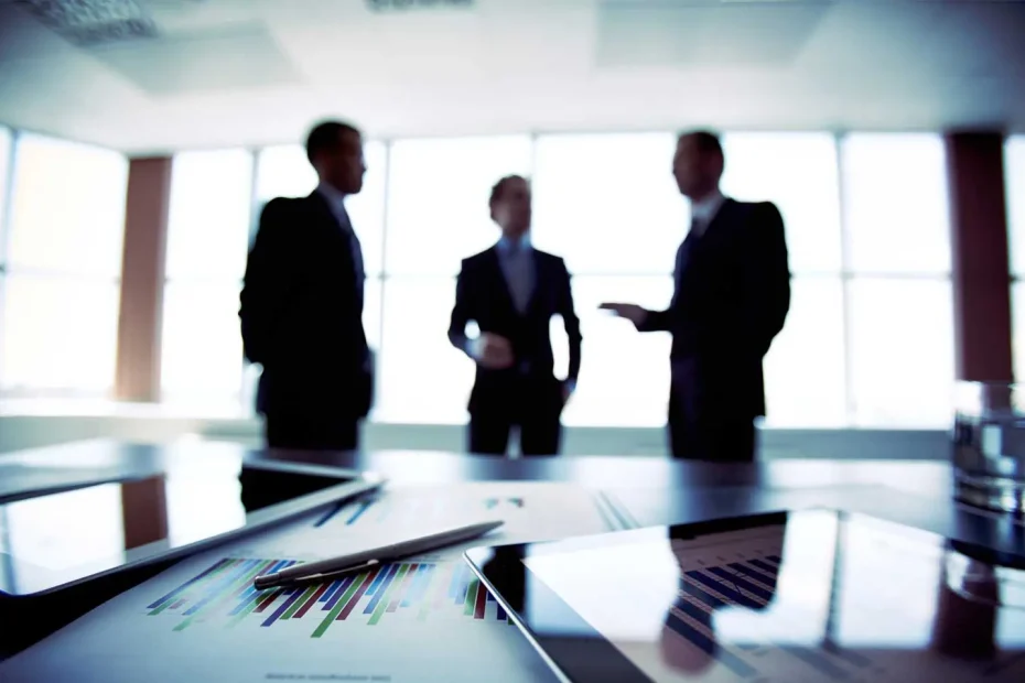 Fondo profesional de Martínez Wehbe & Asoc mostrando un ambiente corporativo